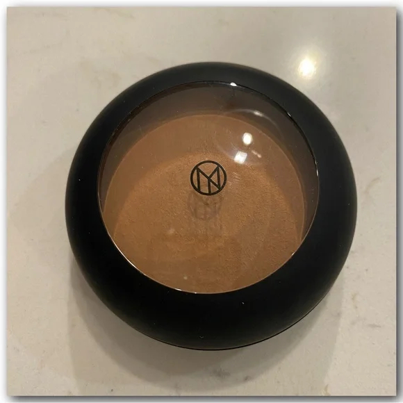 IL MAKIAGE Mineral Baked Bronzer – Waka Waka (New) - Picture 2 of 5